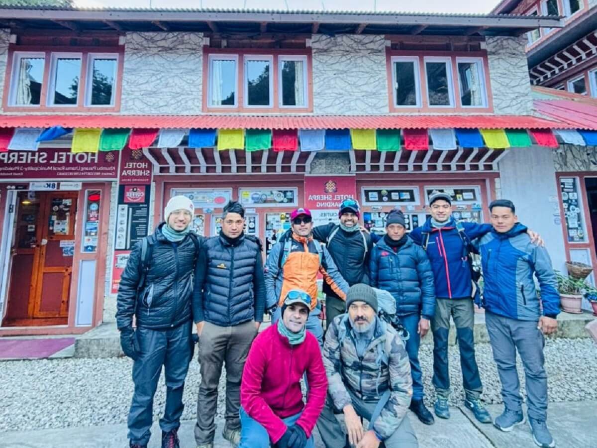 hotel sherpa in everest region